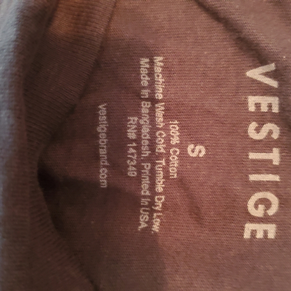 T-shirt - Picture 2 of 2